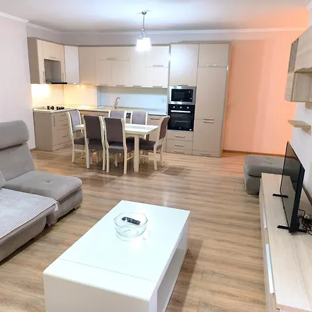 Astir * Тирана